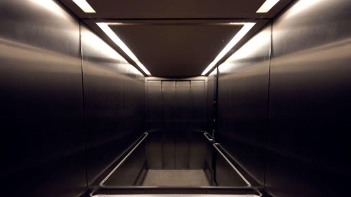Sujeira nos componentes dos elevadores